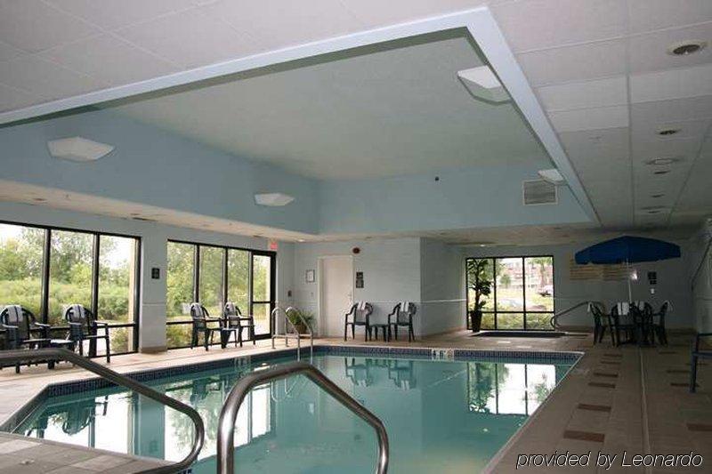 Hampton Inn Milwaukee Airport Facilities photo